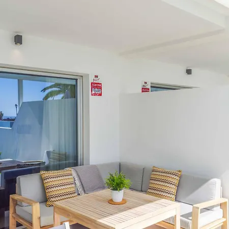 Marina Azul Playa Blanca (Lanzarote)